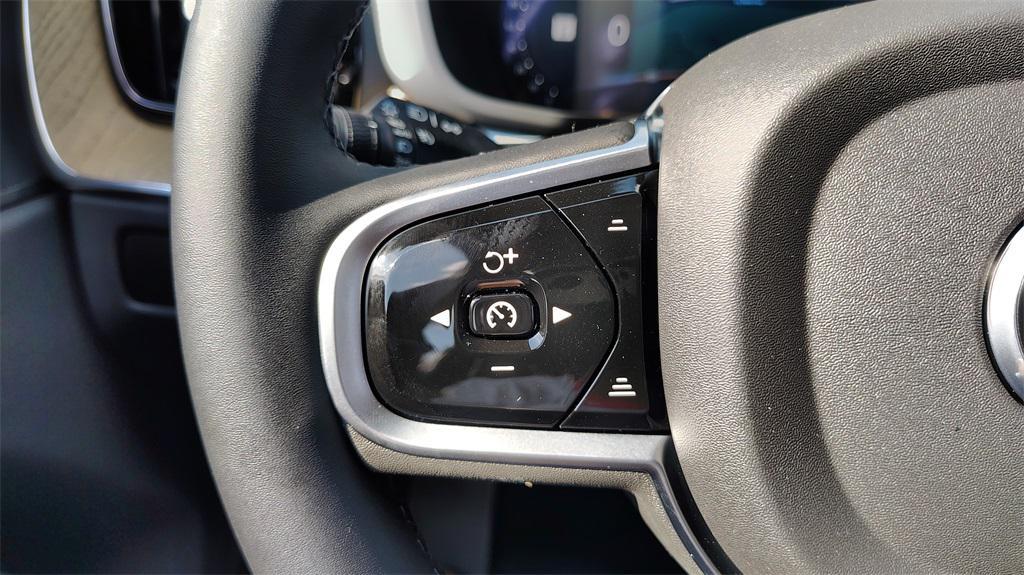 new 2026 Volvo XC60 car, priced at $53,760