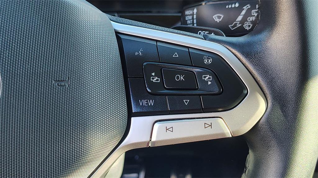 used 2024 Volkswagen Atlas car, priced at $36,500