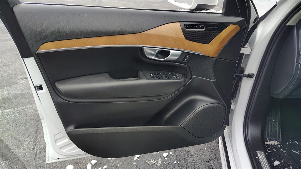 used 2024 Volvo XC90 car, priced at $41,900