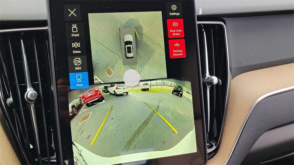 new 2026 Volvo XC60 car, priced at $56,345