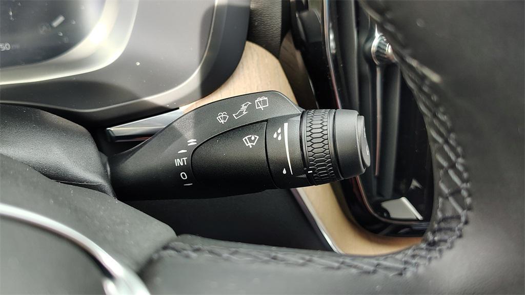 new 2026 Volvo XC60 car, priced at $56,345