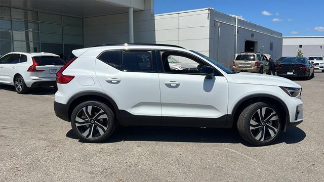 new 2025 Volvo XC40 car, priced at $47,320