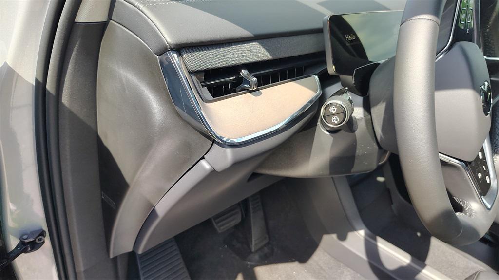 new 2025 Volvo EX90 car, priced at $87,640