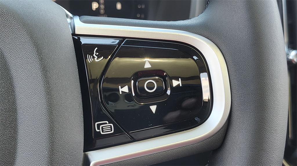 new 2026 Volvo XC90 car, priced at $68,371