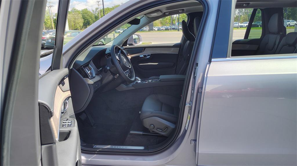 new 2026 Volvo XC90 car, priced at $68,371