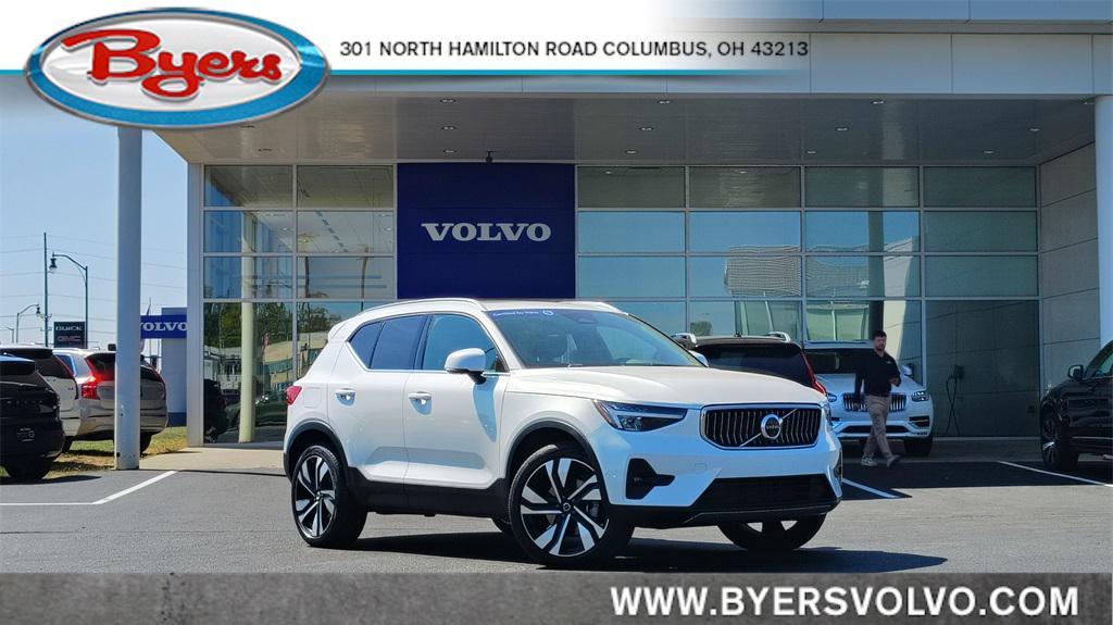 used 2025 Volvo XC40 car, priced at $32,900