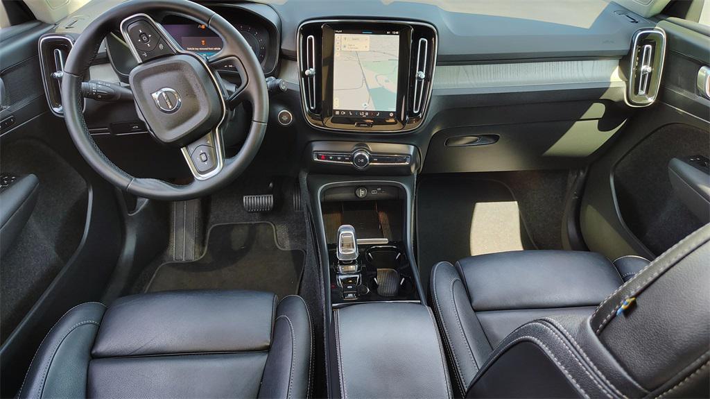 used 2025 Volvo XC40 car, priced at $32,900