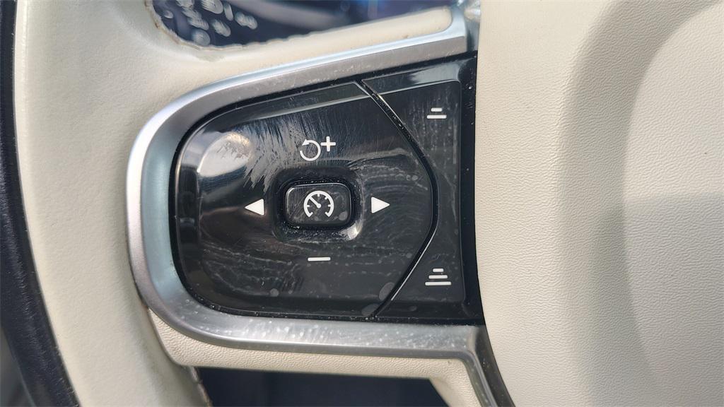 used 2023 Volvo S60 car, priced at $25,900