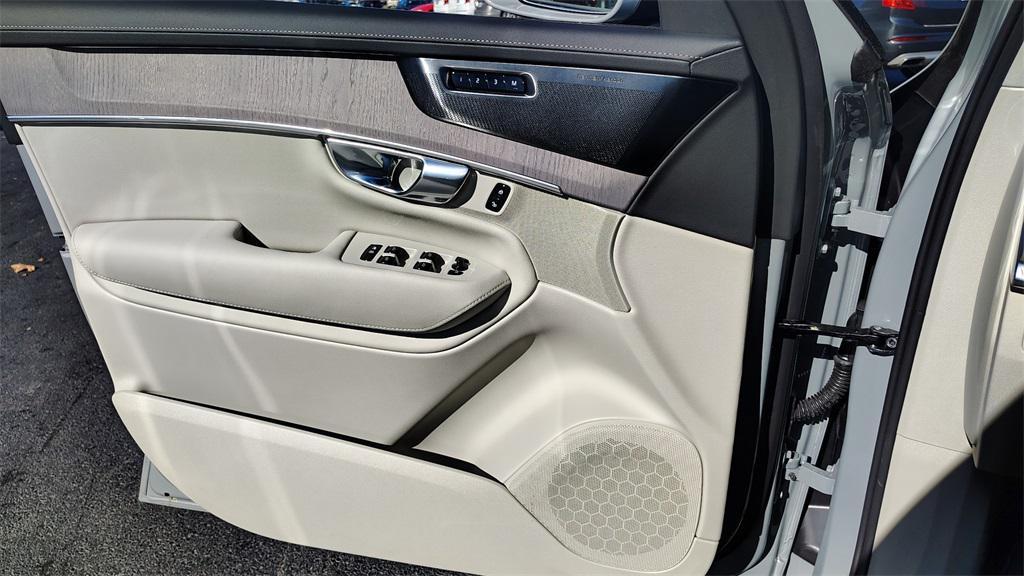 new 2026 Volvo XC90 car, priced at $74,645