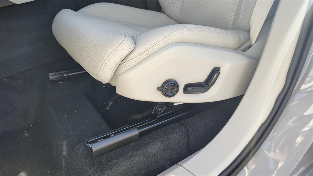 new 2026 Volvo XC90 car, priced at $74,645