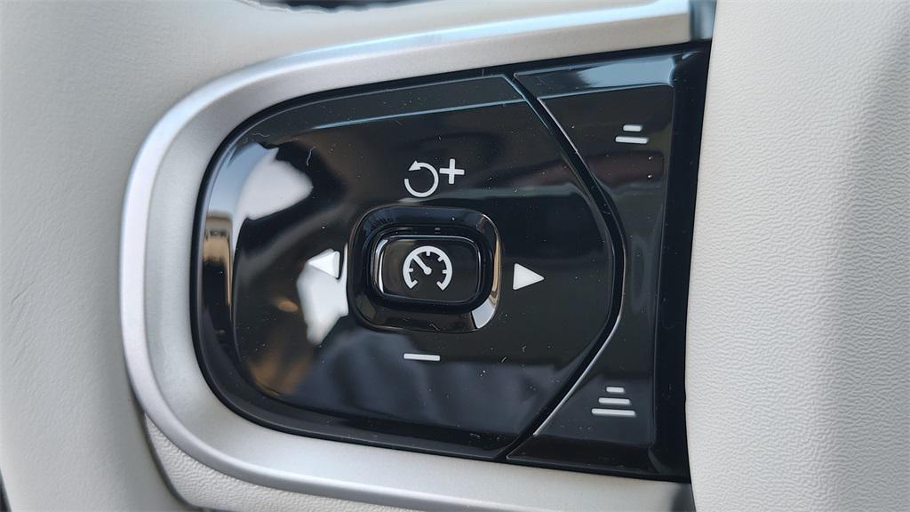 new 2026 Volvo XC90 car, priced at $74,645