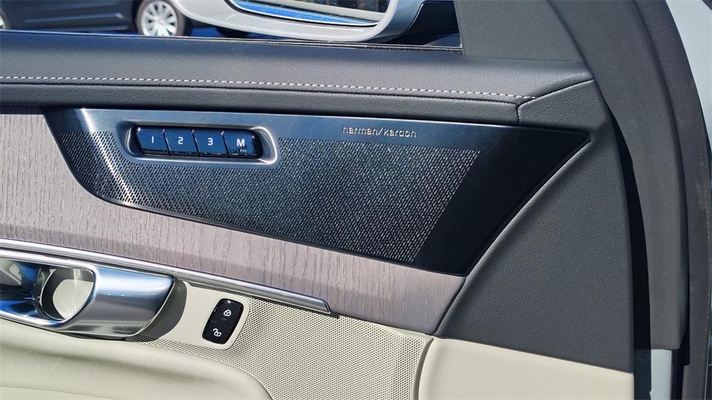 new 2026 Volvo XC90 car, priced at $74,645