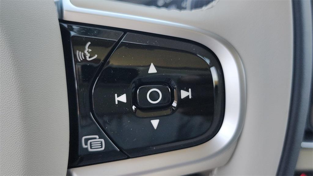 new 2026 Volvo XC90 car, priced at $74,645