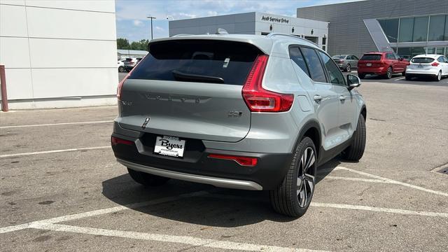 new 2025 Volvo XC40 car, priced at $47,320