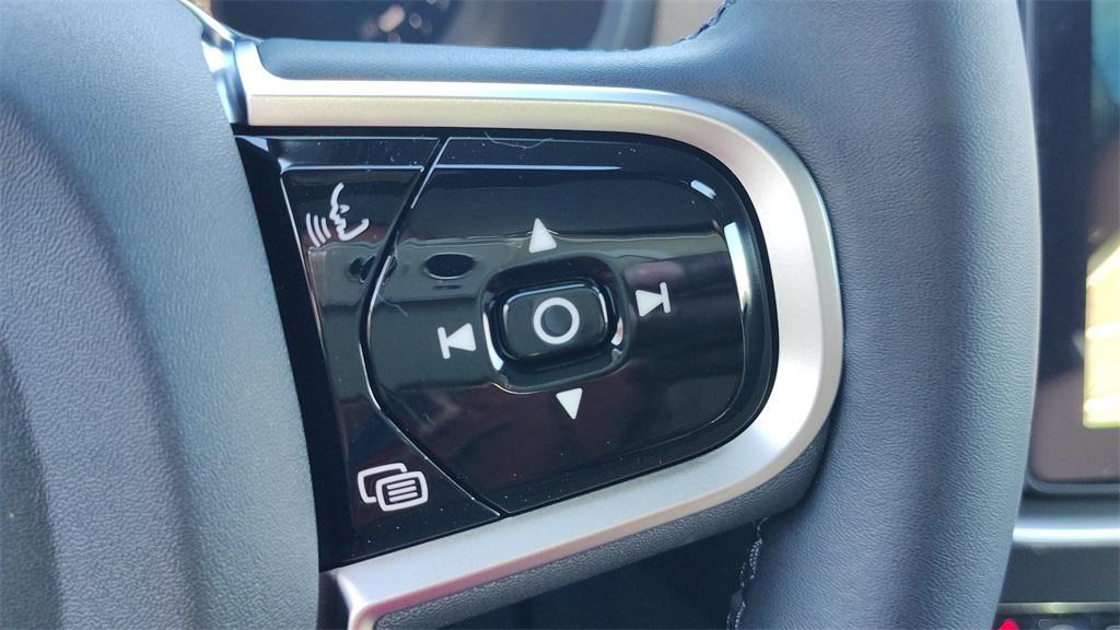 new 2026 Volvo XC90 car, priced at $71,395