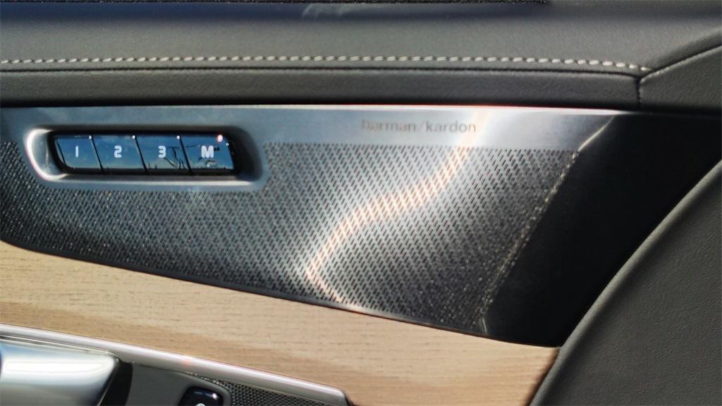 new 2026 Volvo XC90 car, priced at $71,395