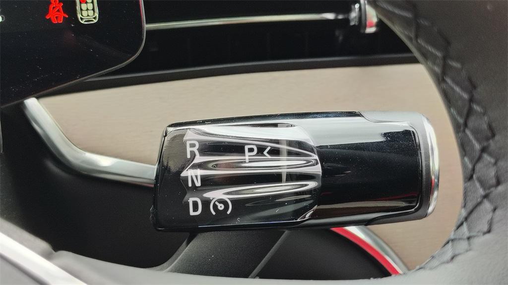 new 2025 Volvo EX90 car, priced at $85,175