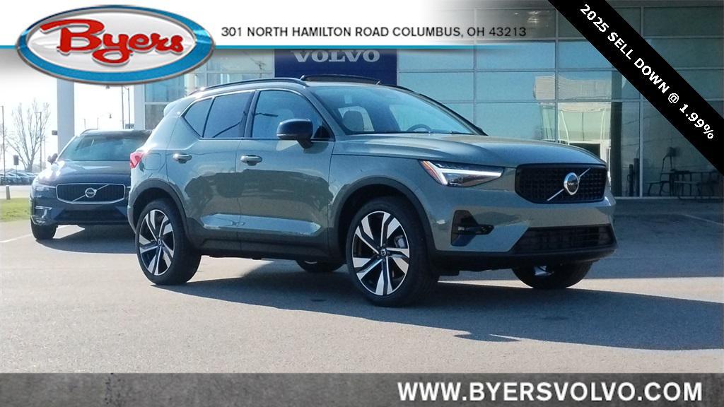 new 2025 Volvo XC40 car, priced at $47,790