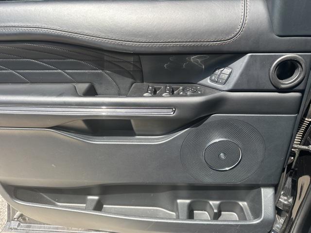 used 2021 Ford Expedition car
