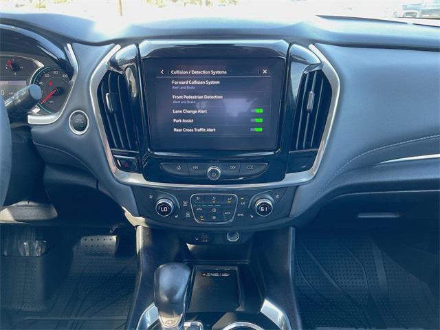used 2021 Chevrolet Traverse car, priced at $32,257