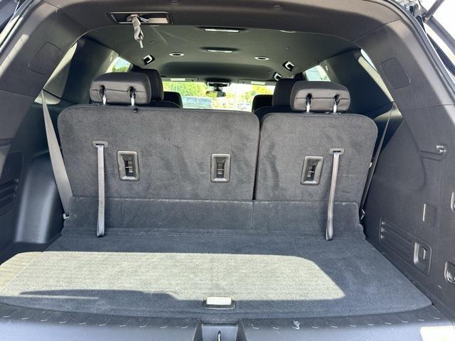 used 2023 Chevrolet Traverse car, priced at $28,042