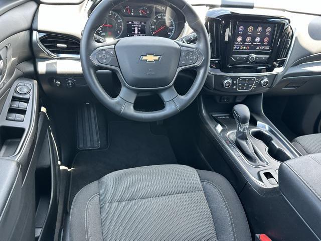 used 2023 Chevrolet Traverse car, priced at $28,042