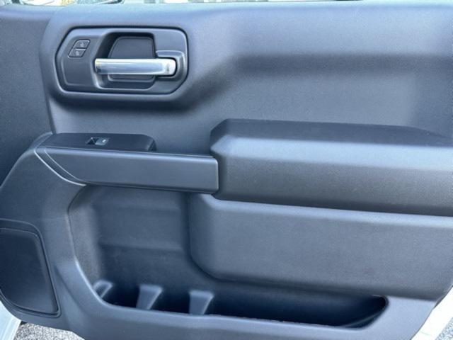 new 2025 Chevrolet Silverado 1500 car, priced at $40,400