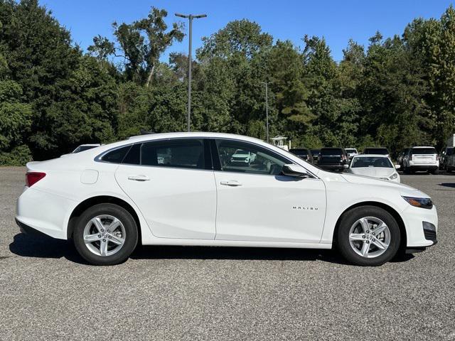 new 2025 Chevrolet Malibu car, priced at $25,995