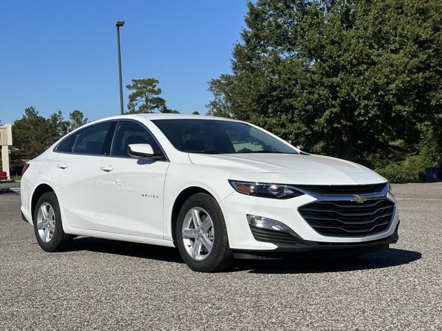 new 2025 Chevrolet Malibu car, priced at $25,995