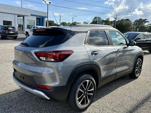 new 2025 Chevrolet TrailBlazer car, priced at $27,325