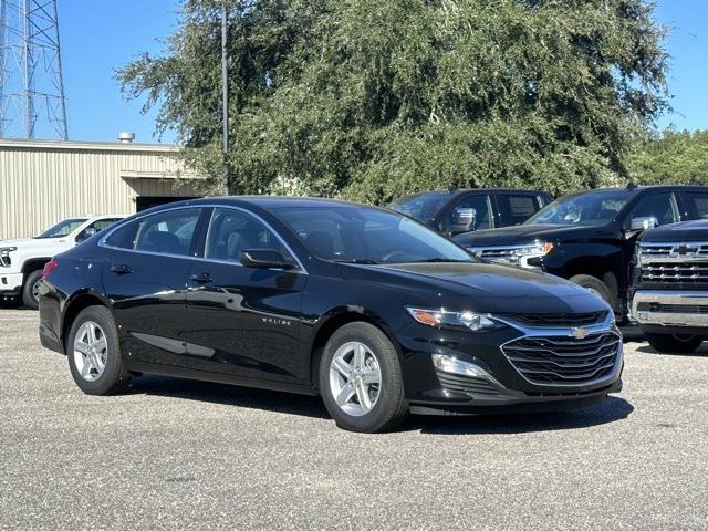 new 2025 Chevrolet Malibu car, priced at $25,995