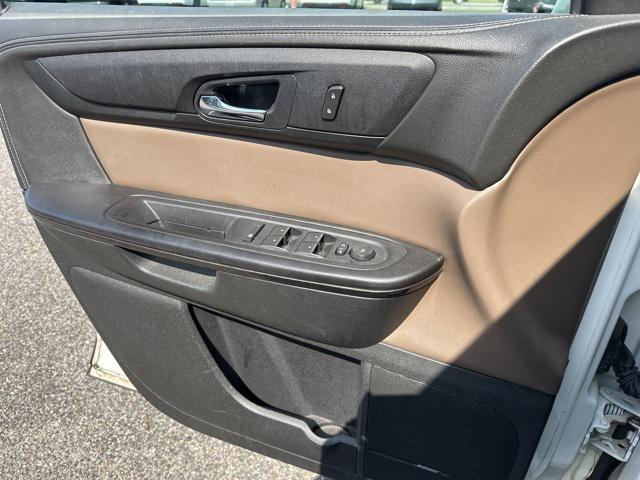 used 2015 GMC Acadia car, priced at $9,502