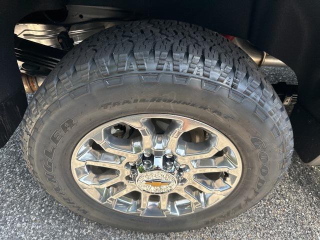 new 2025 Chevrolet Silverado 2500 car, priced at $81,095