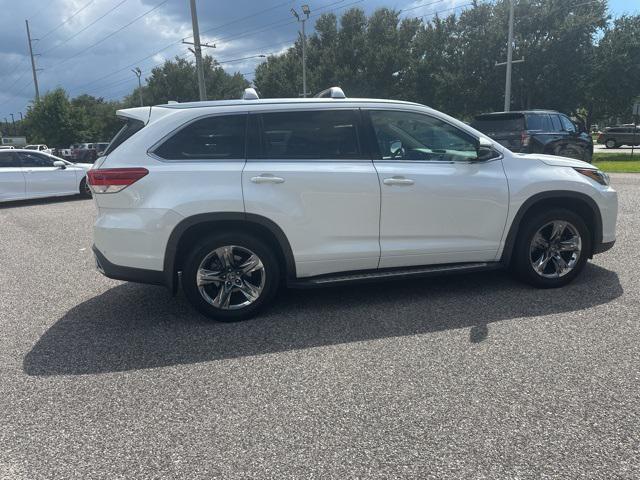 used 2018 Toyota Highlander car, priced at $22,995