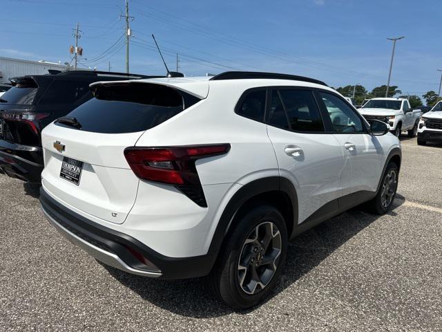 new 2025 Chevrolet Trax car