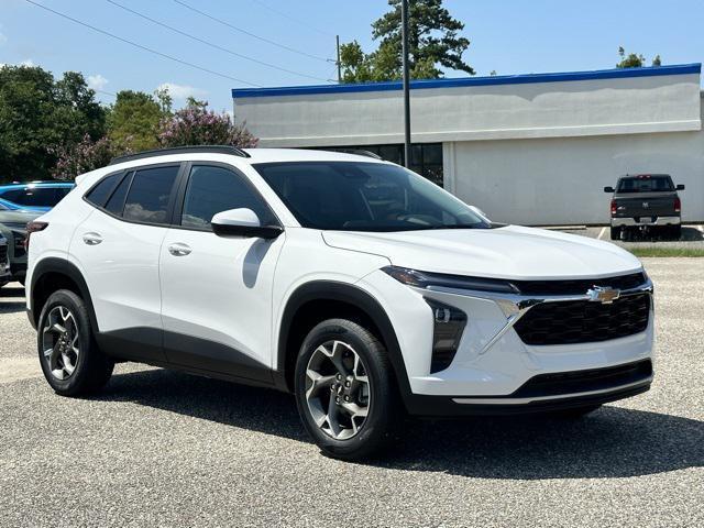 new 2025 Chevrolet Trax car