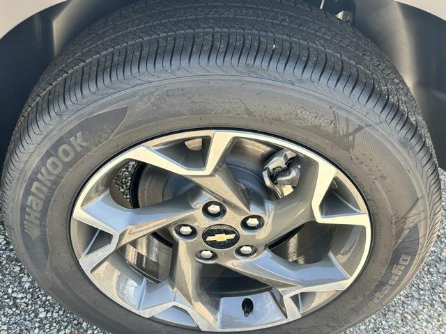 new 2025 Chevrolet Trax car
