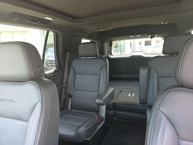 used 2023 GMC Yukon car
