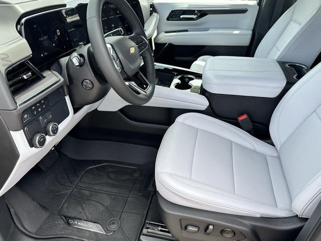 new 2025 Chevrolet Suburban car, priced at $81,735