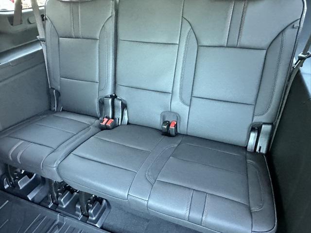 new 2025 Chevrolet Suburban car, priced at $73,345