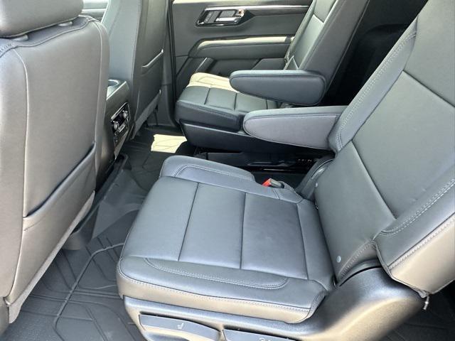 new 2025 Chevrolet Suburban car, priced at $68,875