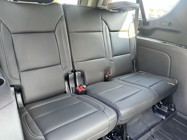new 2025 Chevrolet Suburban car, priced at $85,805