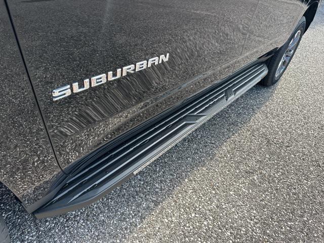 new 2025 Chevrolet Suburban car, priced at $67,375