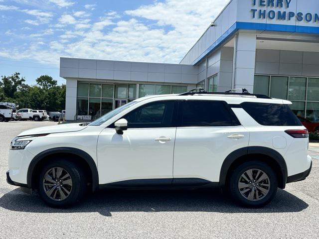 used 2022 Nissan Pathfinder car, priced at $23,371