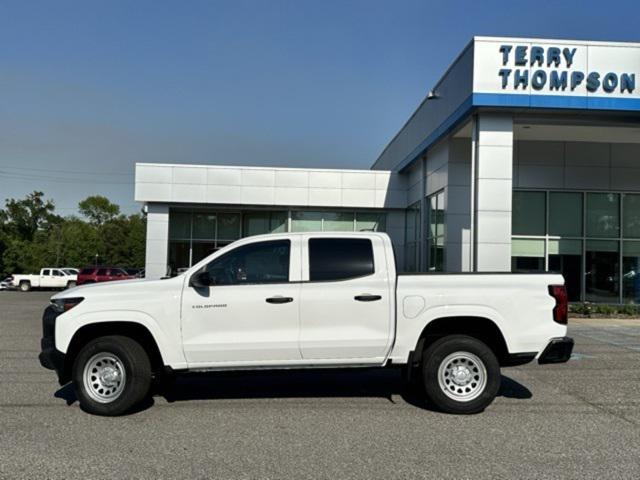 new 2025 Chevrolet Colorado car, priced at $33,140