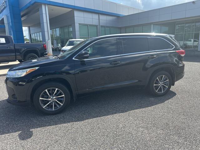 used 2018 Toyota Highlander car, priced at $21,346