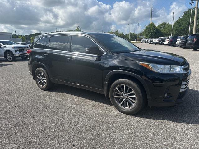 used 2018 Toyota Highlander car, priced at $21,346