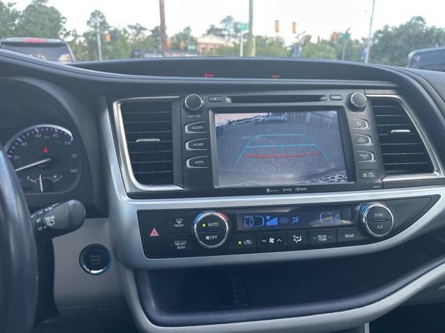 used 2018 Toyota Highlander car, priced at $21,346