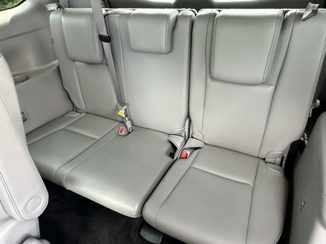 used 2018 Toyota Highlander car, priced at $21,160