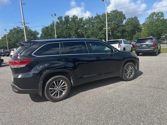 used 2018 Toyota Highlander car, priced at $21,346
